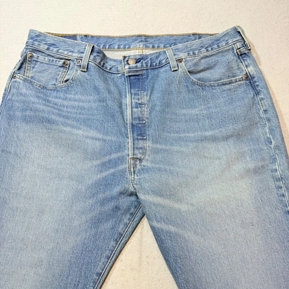 Levis 501 Original Fit Jeans Straight Leg Button‎ Fly 100% Cotton Blue Black